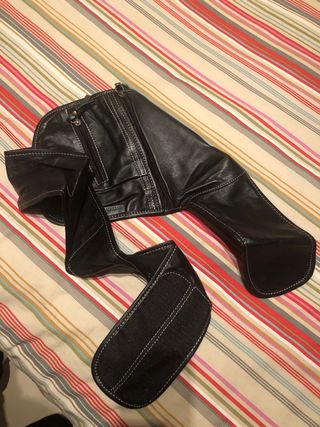 Riñonera Piel Salvador Bachiller Negra