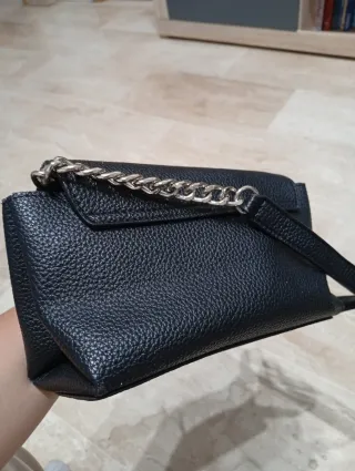 Bandolera Guess Negra