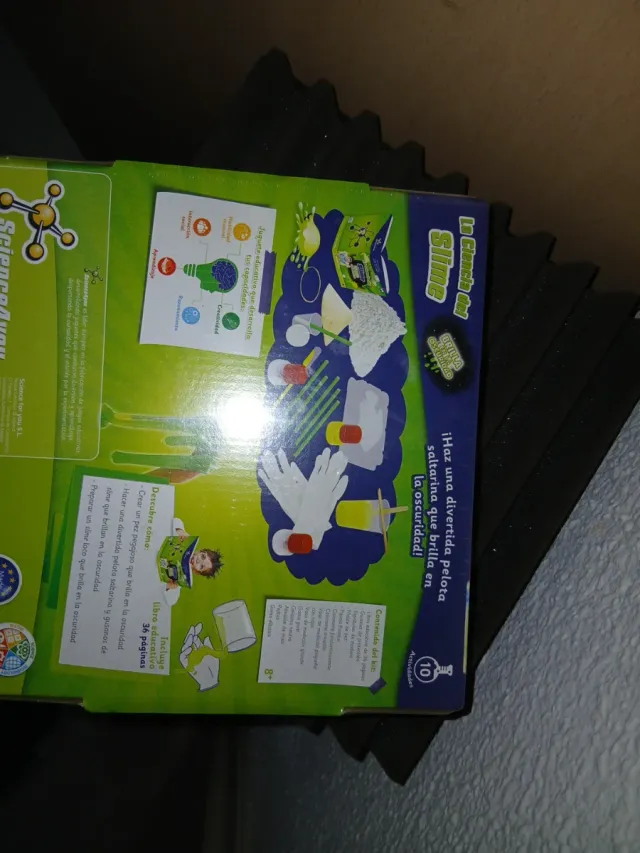 La Ciencia del Slime - Brilla en la Oscuridad