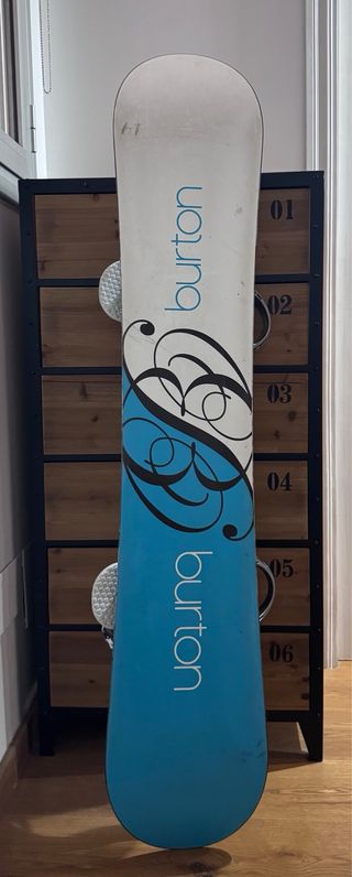 Tabla Snowboard Burton 145 cm + fijaciones Burton 