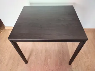 Mesa extensible madera oscura cómo nueva
