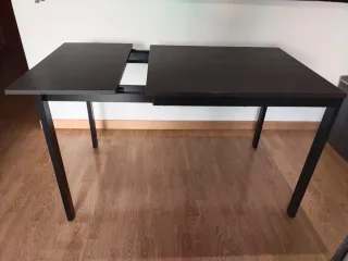 Mesa extensible madera oscura cómo nueva