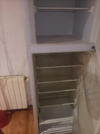 Nevera y Congelador Indesit