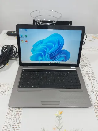 Portátil HP G62. I3 .Windows 11pro. 