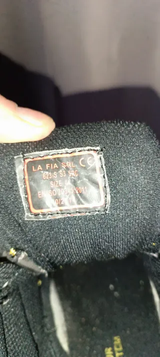 Scarpe da Lavoro antinfortunistiche.