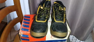 Scarpe da Lavoro antinfortunistiche.