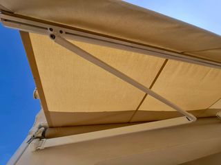 OPORTUNIDAD UNICA Toldo LLAZA aluminio y acrílico
