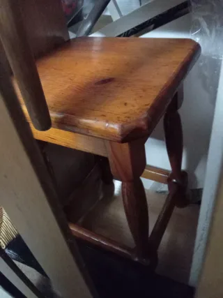 Sgabello in pino