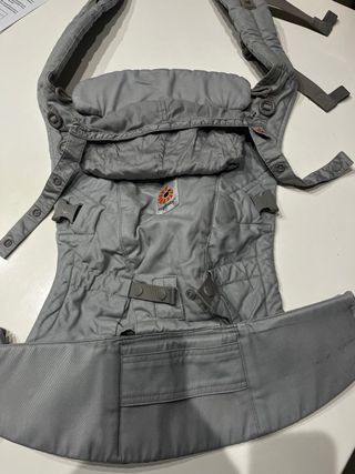Mochila Ergobaby Gris