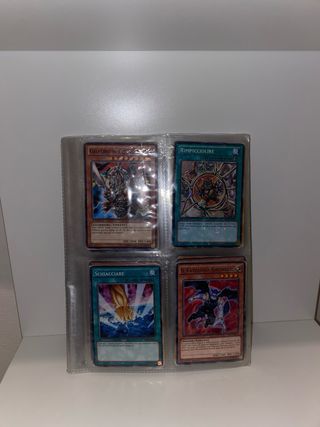 Collezione carte Yu-Gi-Oh + mazzo aggiuntivo 