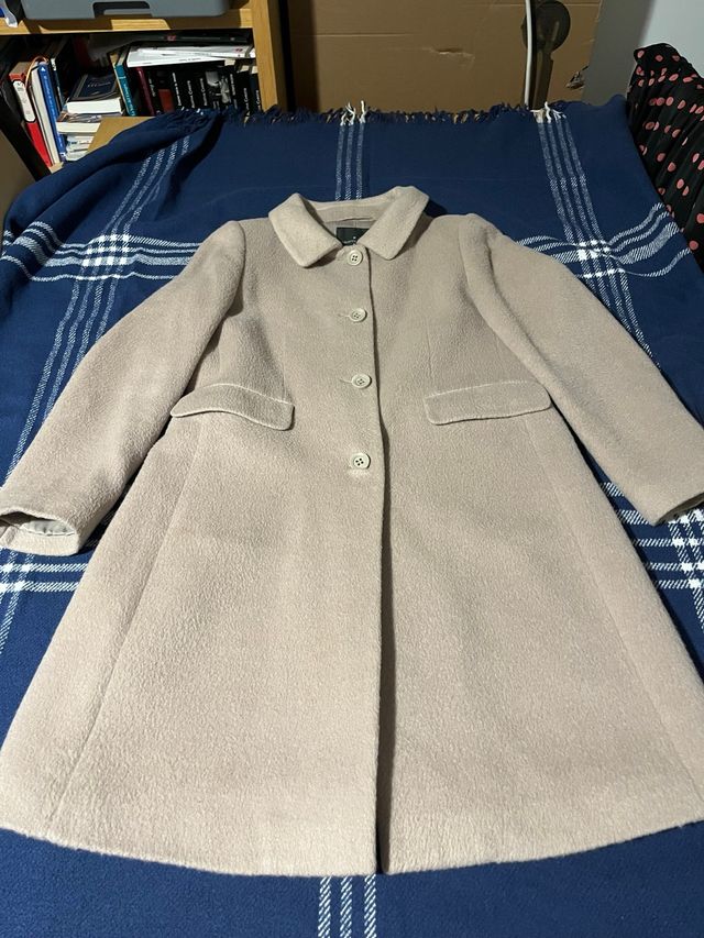 Abrigo de lana Roberto Verino beige