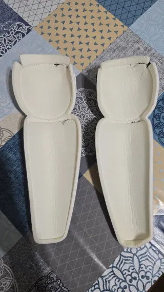 Espinilleras Dainese
