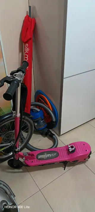 Patinete eléctrico infantil rosa