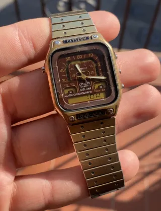 Reloj Citizen Digi-Ana Vintage Quartz Dorado