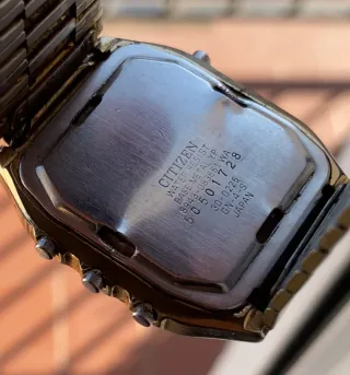 Reloj Citizen Digi-Ana Vintage Quartz Dorado