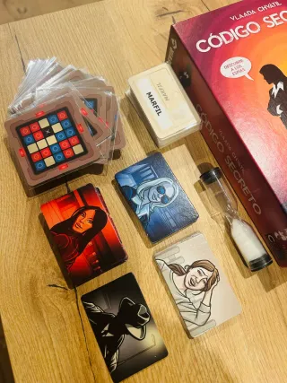 Juego de mesa Código Secreto Devir