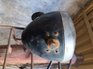 Faro Ossa 125 Fuelles y Palillos