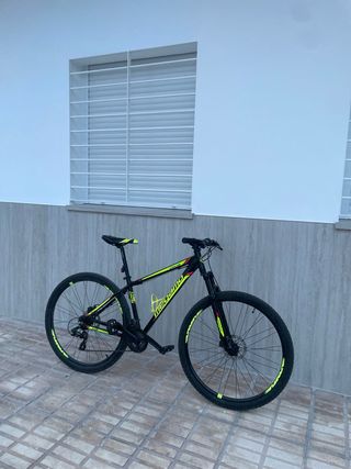 Bicicleta MTB Megamo Negra y Amarilla