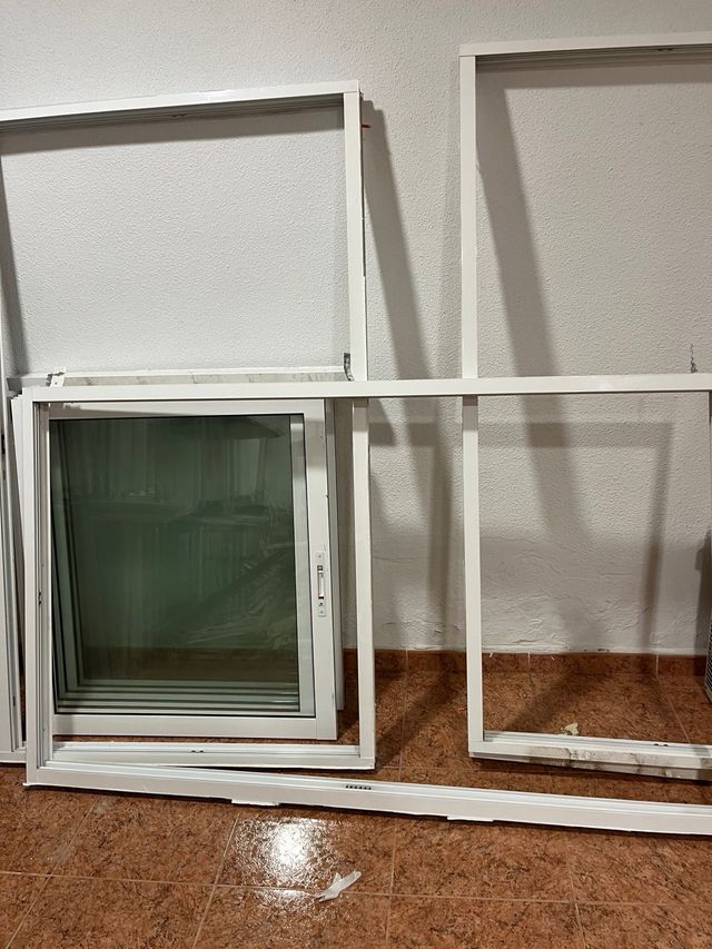 Ventanas de aluminio con carriles son 6 