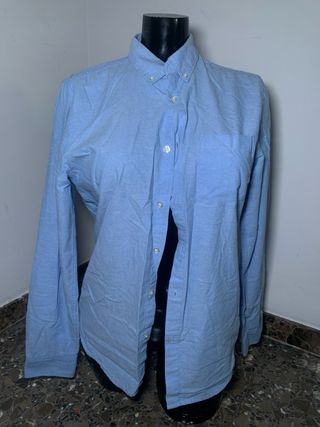 Camisa azul de manga larga