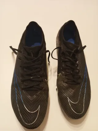 Botas de fútbol Nike Mercurial Negras y Azules