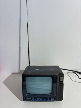 MINJI TV PORTATILROADSTAR TV-400N