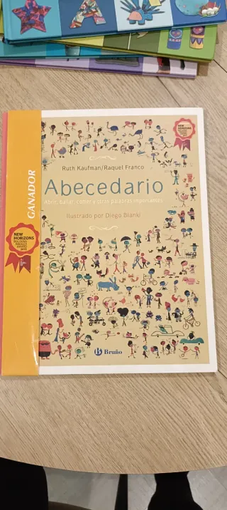 Abecedario. Abrir, bailar, comer y otras palabr...