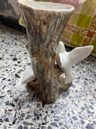 Figuras de porcelana pájaros y nido