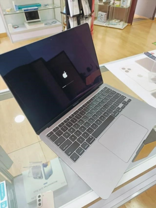 MacBook Air 512GB 2020 Intel i5 8GB RAM