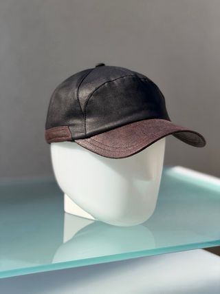 Gorra de béisbol con orejeras