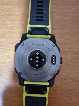 Garmin Fenix 8 51mm Amarillo con 6 meses de uso