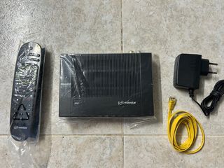 Decodificador Movistar con mando y cable