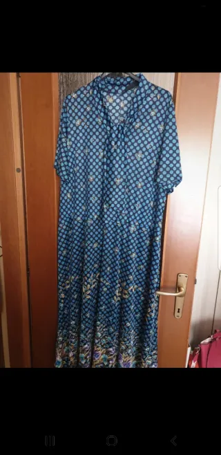 Vestito lungo fantasia floreale blu