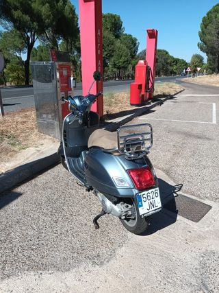 Vespa 300 GTS ie