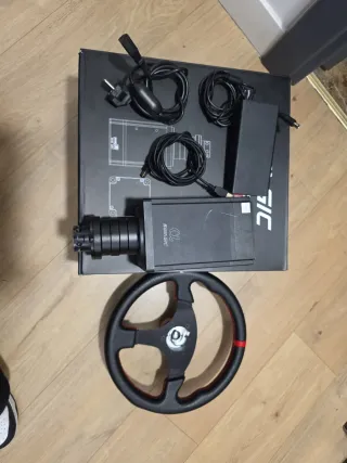 Simagic Alpha y volante 
