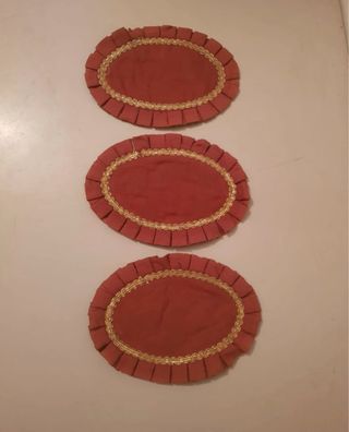 Sottopiatti centrini