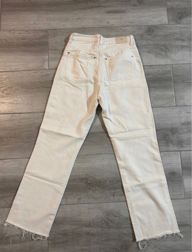 Vaqueros Zara Beige Mujer