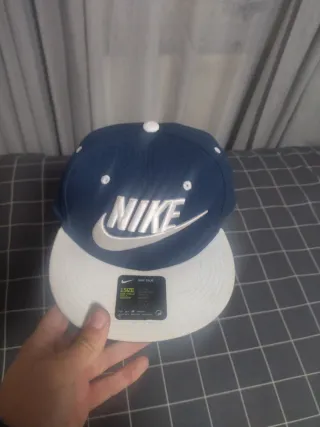 Gorra Nike Azul y Blanca