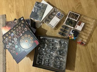 Warcrow Adventures Caja Base + Metas