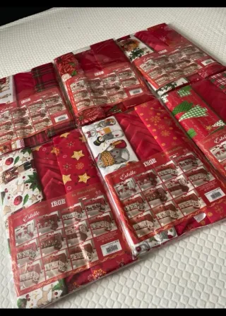 1Tovaglia e 12  tovaglioli Natale x 12 posti