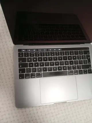 MacBook Pro A1706 Touch Bar Plata