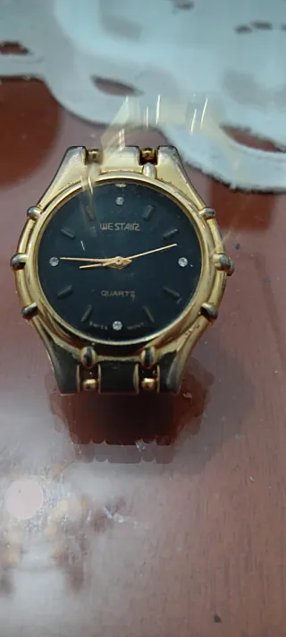 Reloj Westair Dorado y Negro
