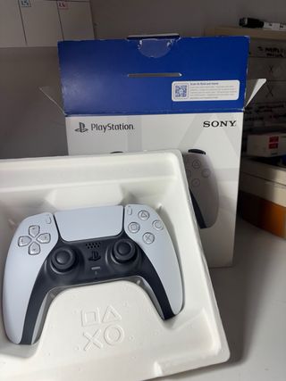 Mando Sony DualSense PS5 Blanco y Negro