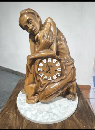 Reloj Kstillejo Madera Tallada