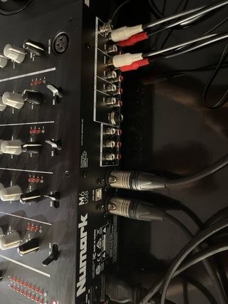 Mesa de Mezclas Numark M6 USB Negra