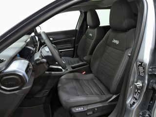 Jeep Avenger BEV 115kW (156CV) Summit