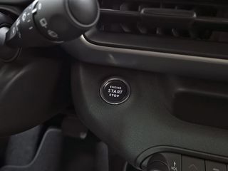 Jeep Avenger BEV 115kW (156CV) Summit