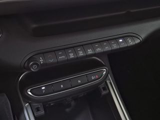 Jeep Avenger BEV 115kW (156CV) Summit