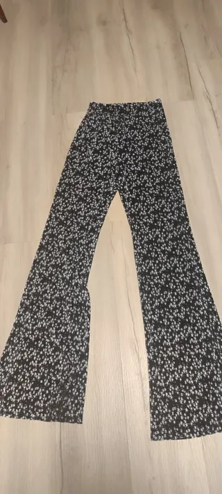 Pantalón estampado floral