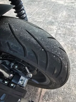 Mitt 330 GTS Scooter reestreno. 